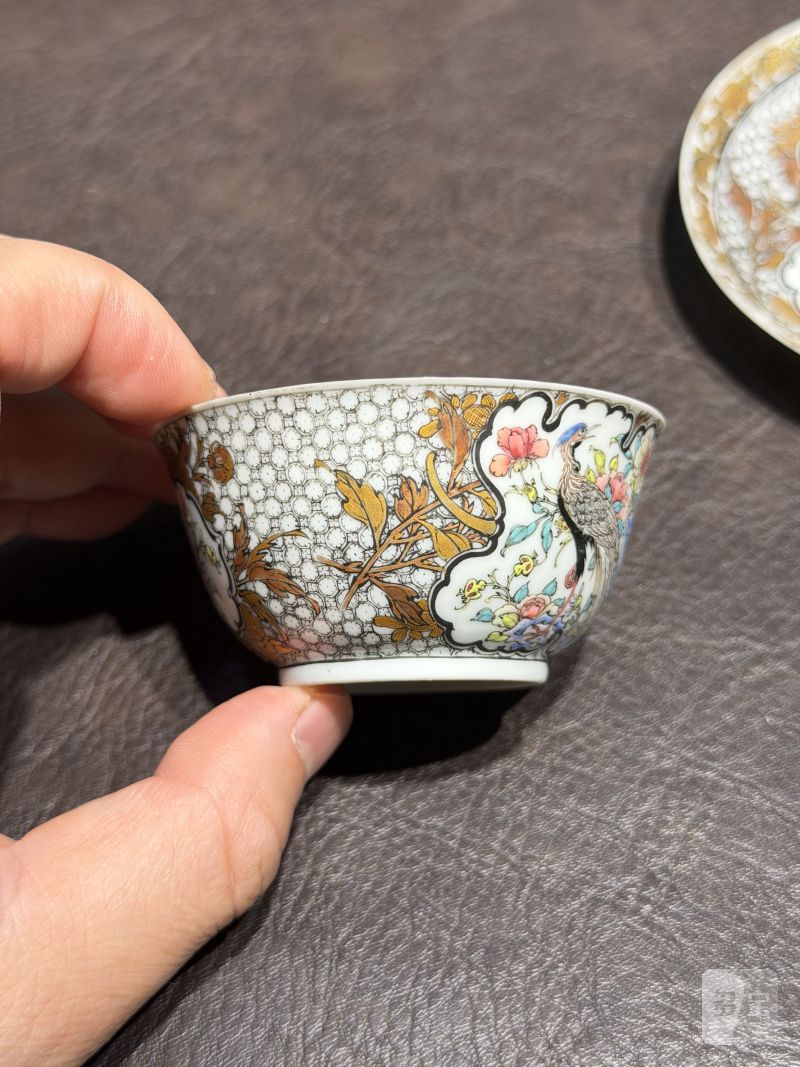 清雍正 广彩花鸟图杯碟一套 - 图7